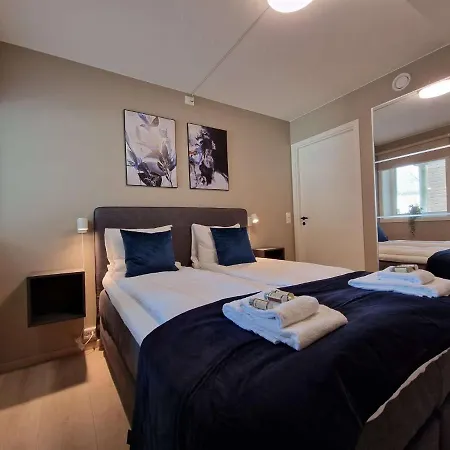 公寓 Stylish 3-bedroom With Modern Amenities Near Center