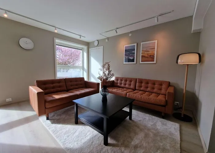 Apartament Stylish 3-bedroom With Modern Amenities Near Center *